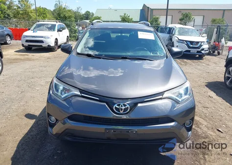 2016 Toyota Rav4 Le z USA, uszkodzony, nr VIN 2T3BFREV6GW537204